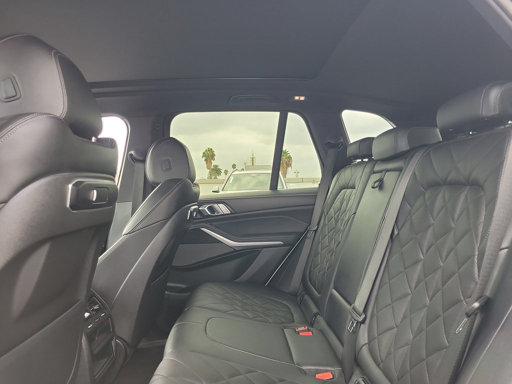 Used 2024 BMW X5 sDrive40i w/ M Sport Package RWD image 14