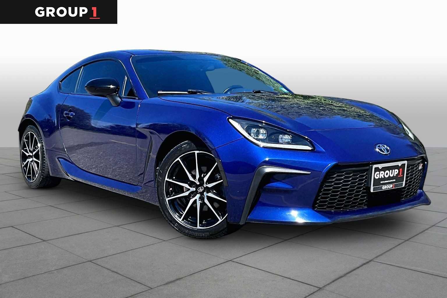 Certified 2022 Toyota GR86 w/ ALL Weather Mat Package (TMS) RWD image 3