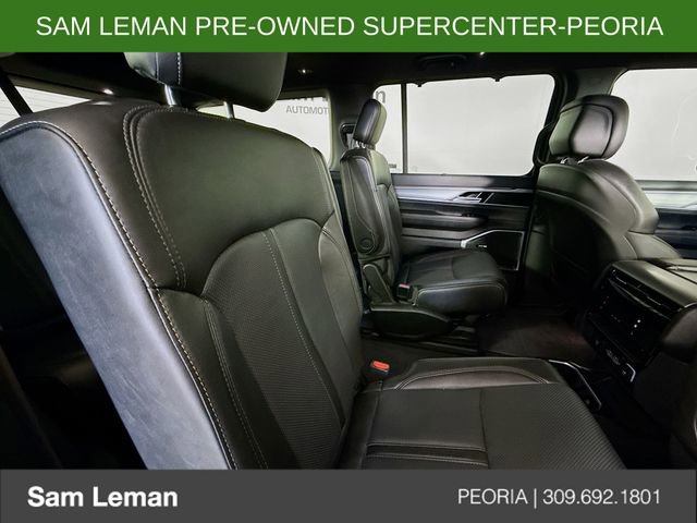 Used 2023 Jeep Wagoneer Series II RWD image 30