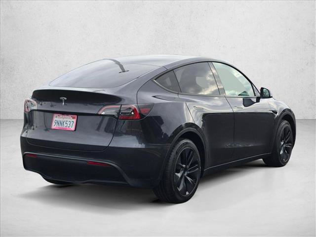 Used 2024 Tesla Model Y 2WD image 5