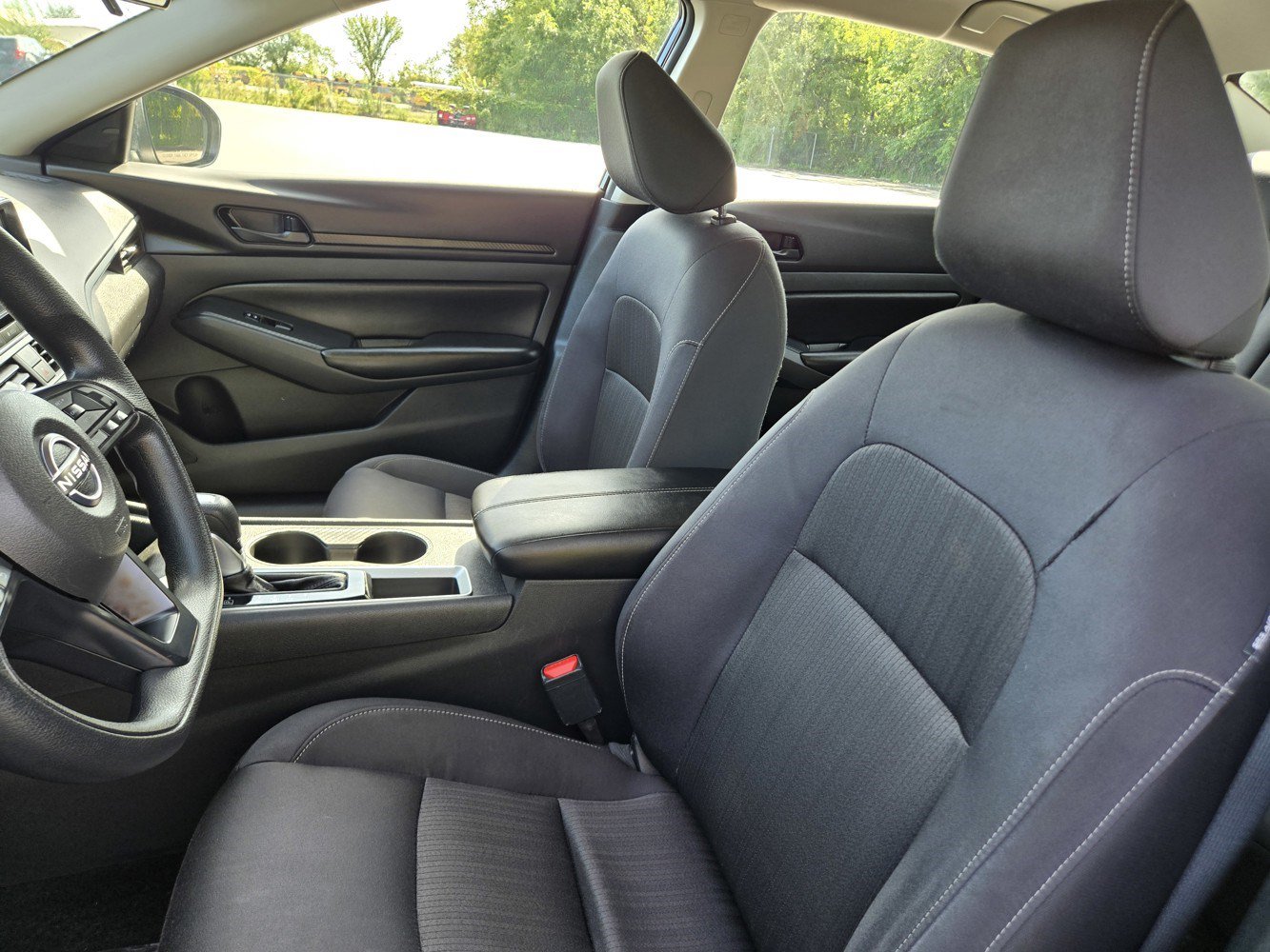 Used 2024 Nissan Altima 2.5 S FWD image 24