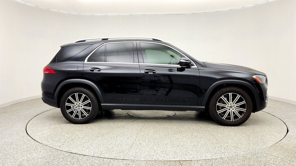 Used 2025 Mercedes-Benz GLE 450e 4MATIC image 4