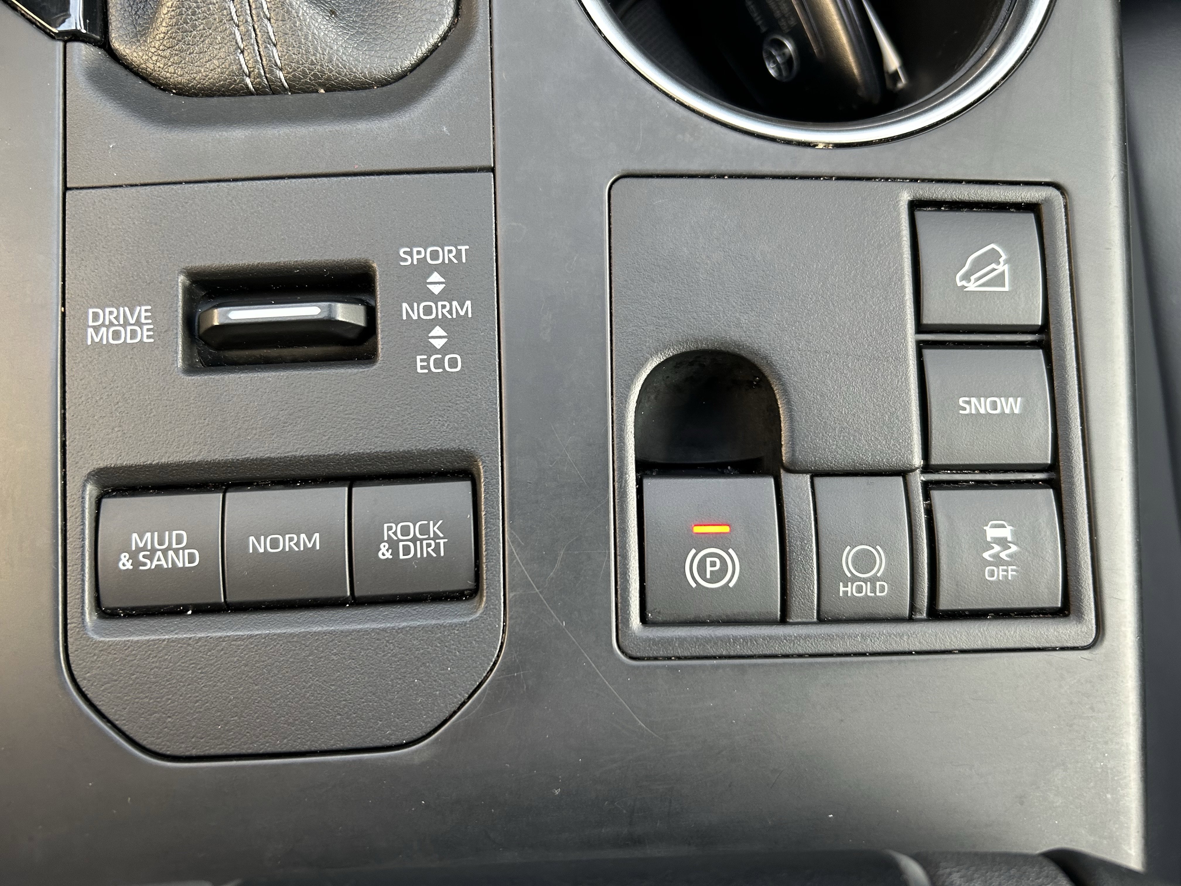 Used 2023 Toyota Highlander XLE image 36