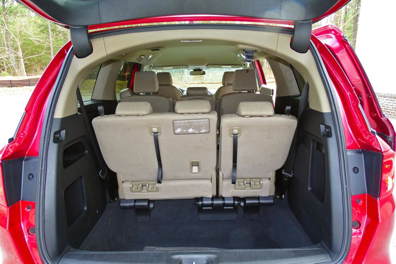 Used 2024 Honda Odyssey EX image 17