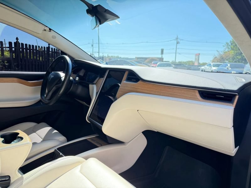 Used 2018 Tesla Model X 100D AWD/4WD image 38
