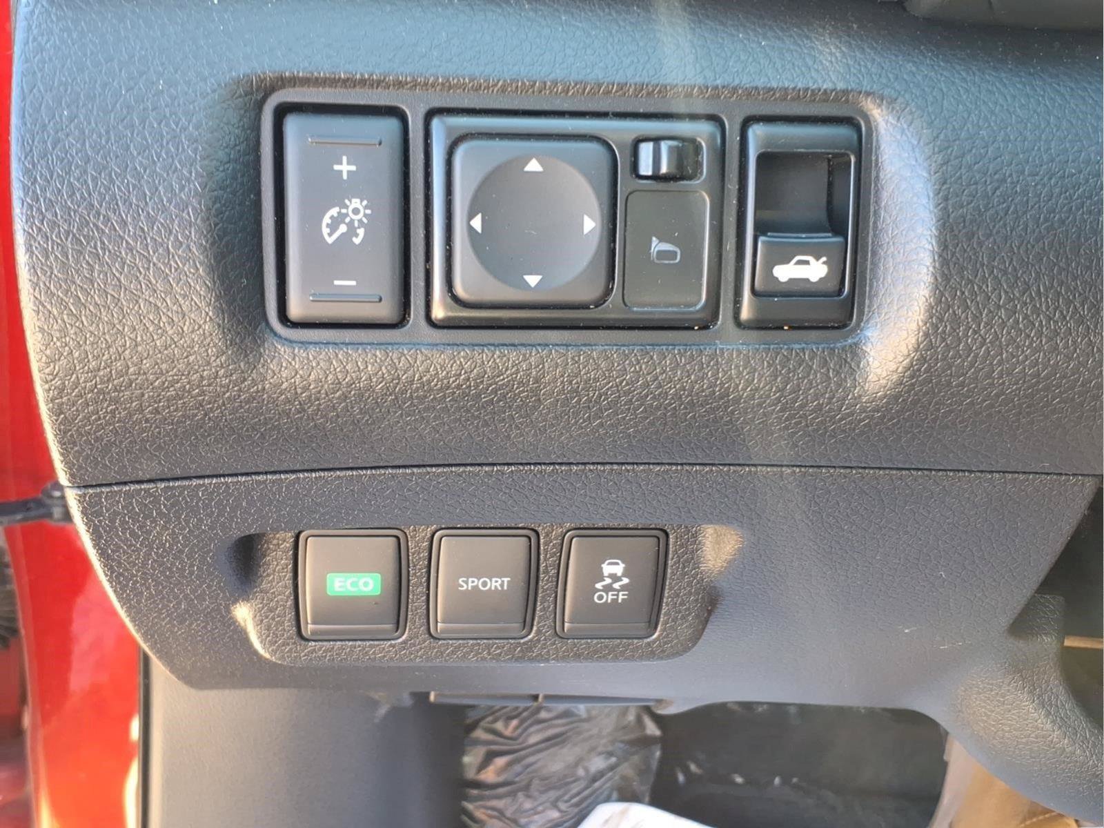 Used 2014 Nissan Sentra SR FWD image 18