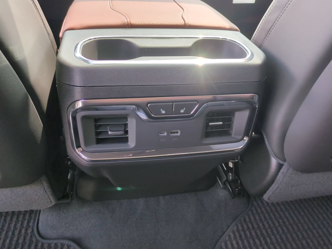 New 2026 GMC Sierra 2500 Denali Ultimate AWD/4WD image 22