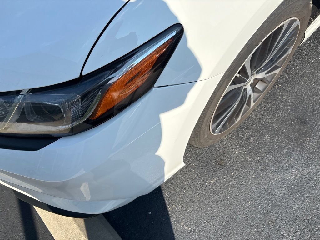Used 2018 Toyota Camry SE FWD image 4