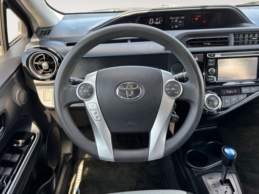 Used 2016 Toyota Prius C Persona Series FWD image 18