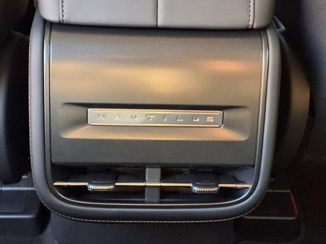New 2026 Lincoln Nautilus Premier image 11