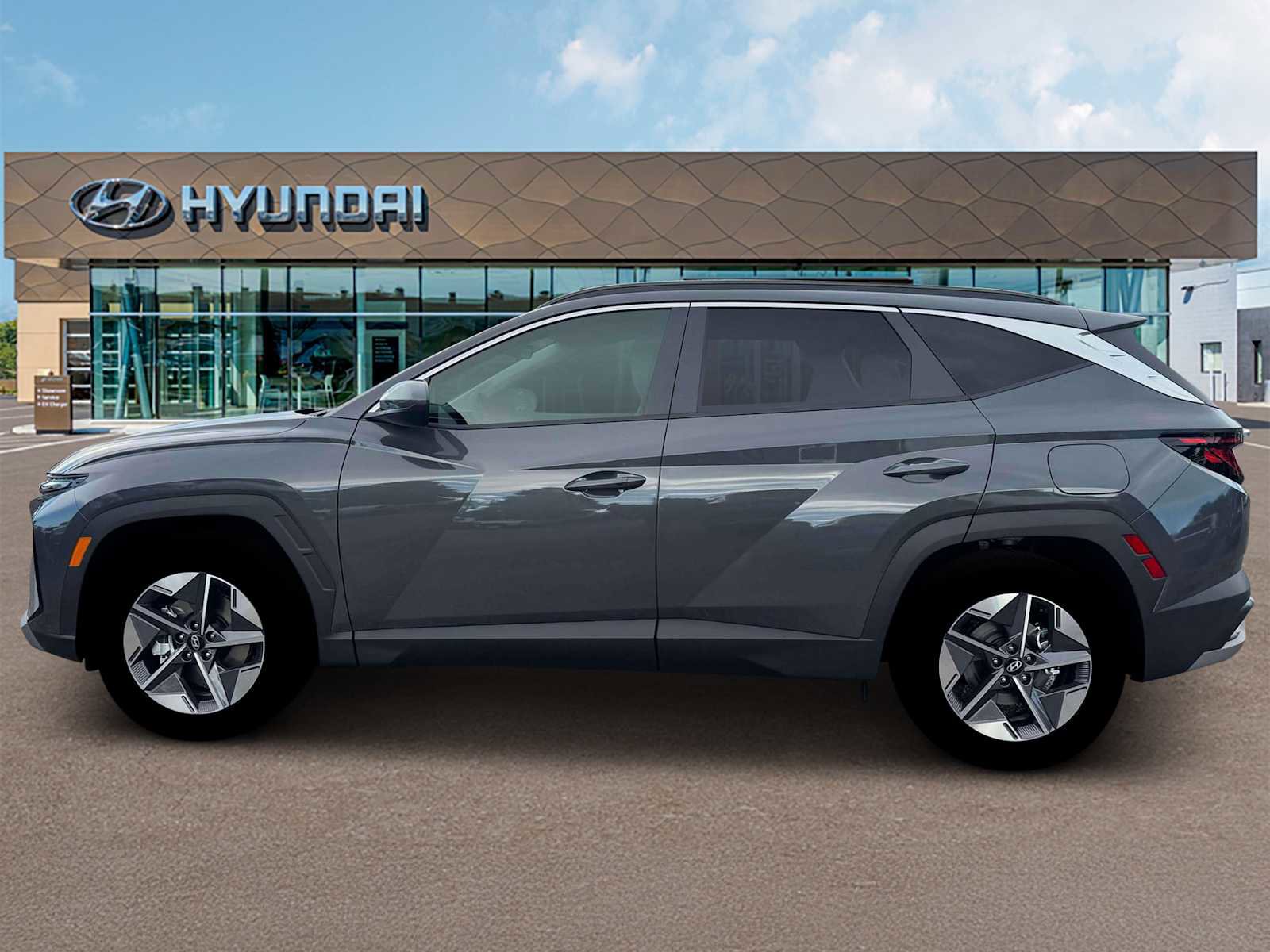 New 2026 Hyundai Tucson SEL FWD image 3
