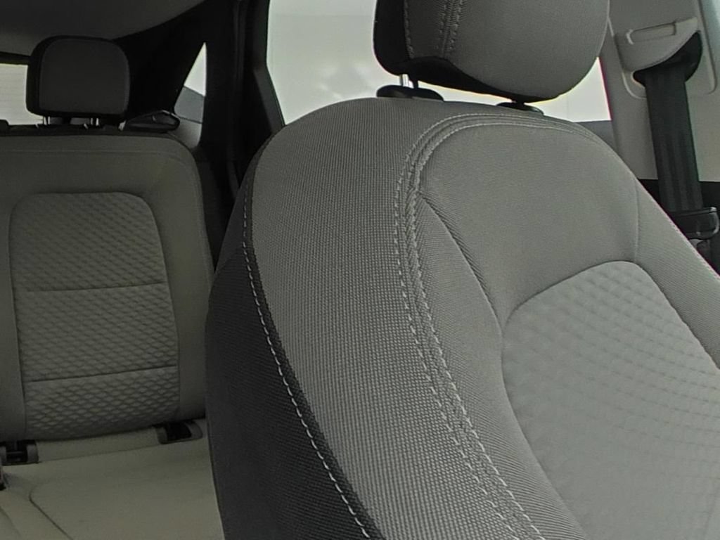 Used 2022 Ford Escape SE w/ SE Sport Appearance Package FWD image 11