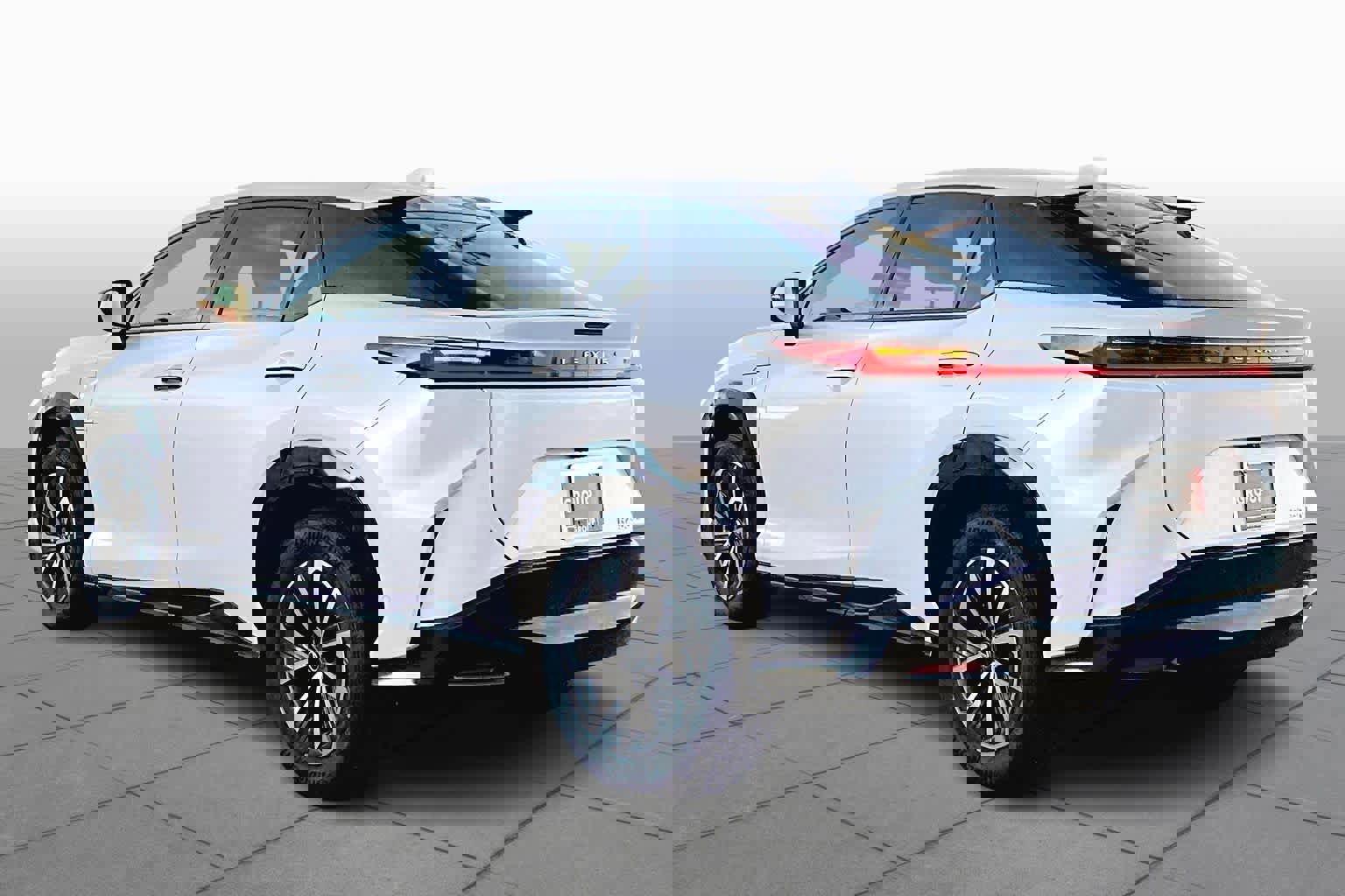 Used 2024 Lexus RZ 300e Premium image 11