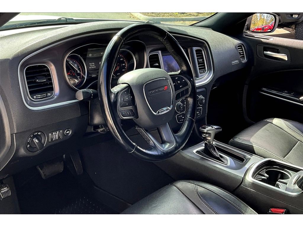 Used 2020 Dodge Charger SXT w/ Leather Interior Group RWD image 14
