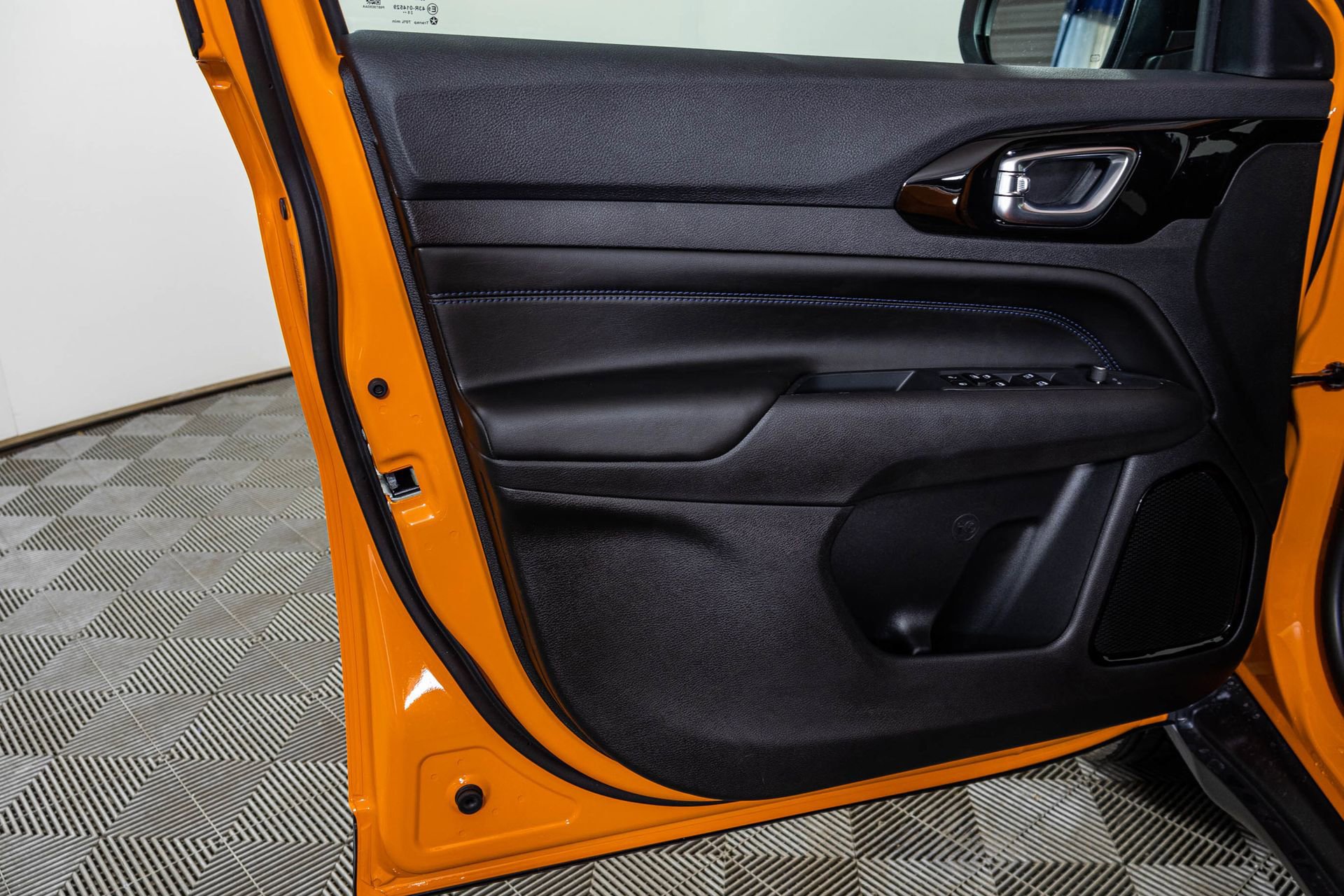 New 2026 Jeep Compass Latitude image 32