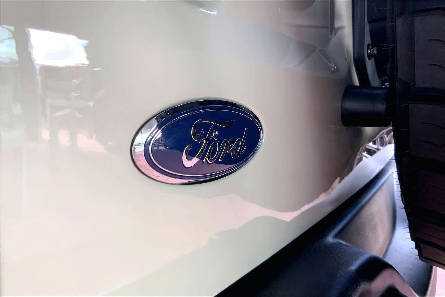 New 2025 Ford Bronco 2-Door AWD/4WD image 14