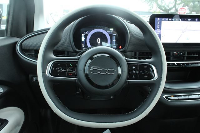 Used 2024 FIAT 500 e FWD image 23