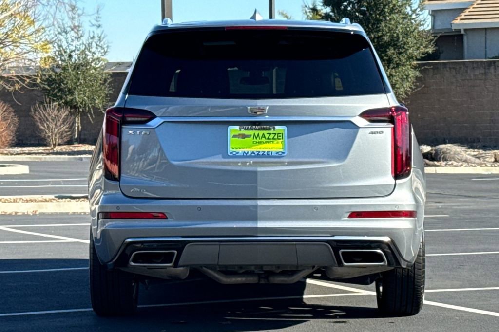 Used 2025 Cadillac XT6 Premium Luxury image 12