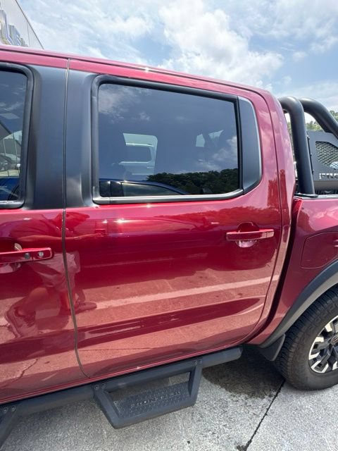 Used 2023 Nissan Frontier PRO-4X w/ Pro Convenience Package AWD/4WD image 17