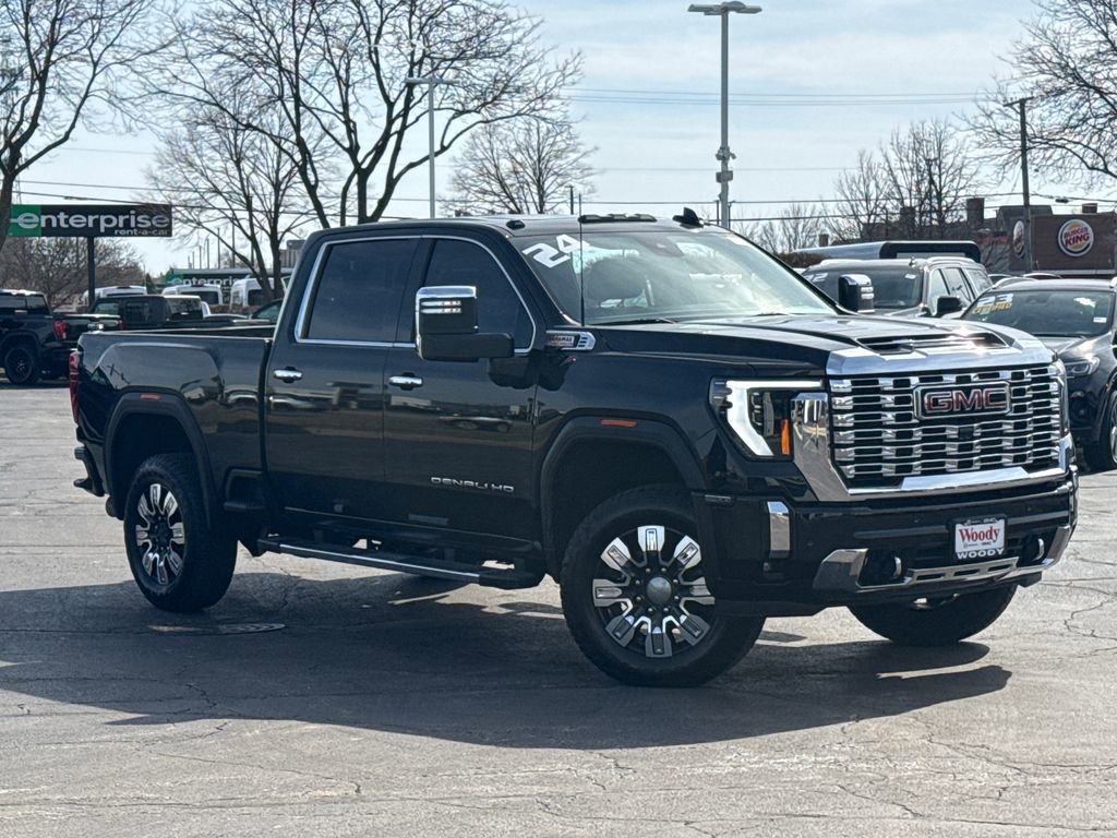 Used 2024 GMC Sierra 2500 Denali w/ Denali Reserve Package image 2