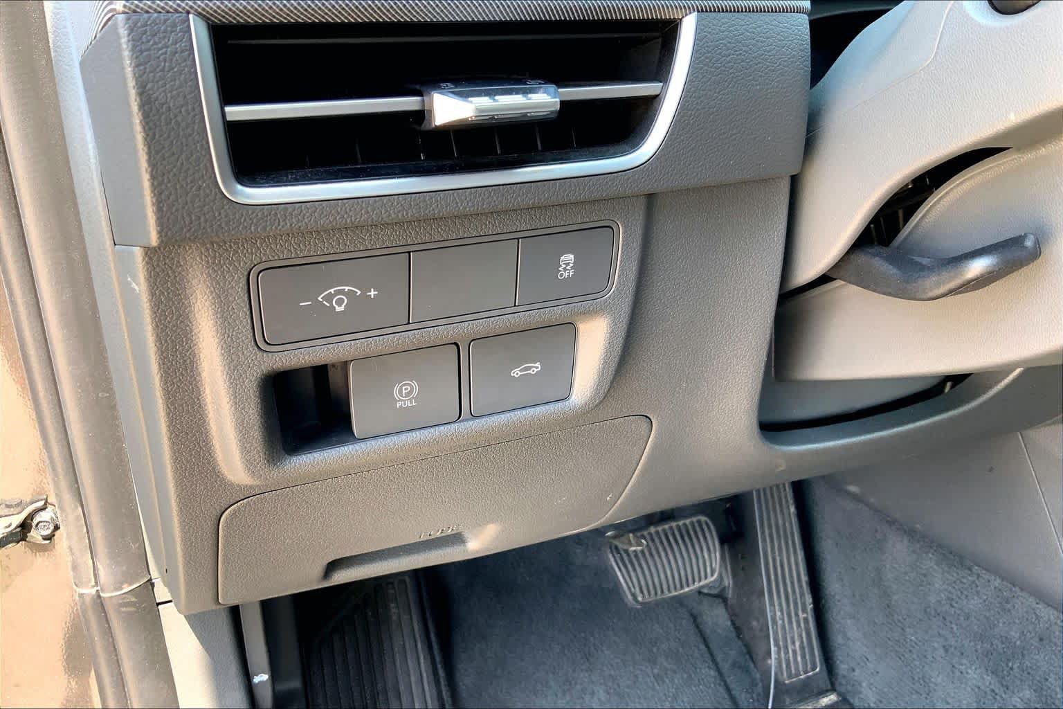 Used 2025 Hyundai Sonata SEL FWD image 35