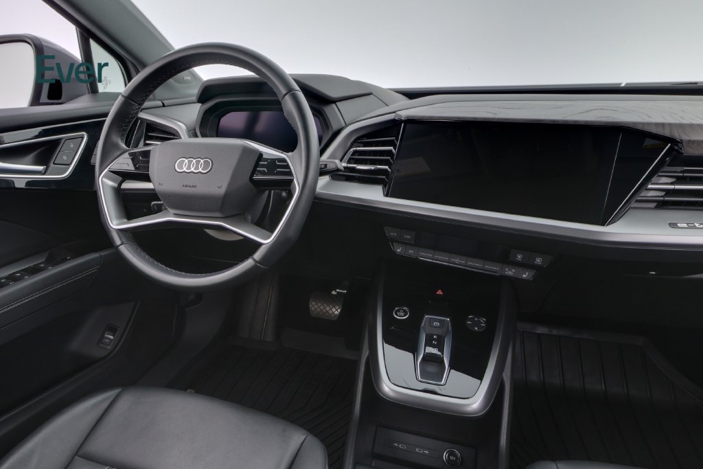 Used 2023 Audi Q4 e-tron Prestige w/ Black Optic Package AWD/4WD image 25