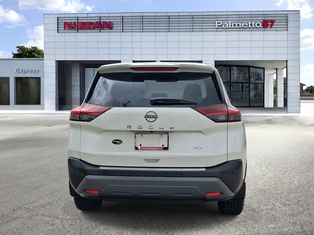 Certified 2023 Nissan Rogue SV image 3
