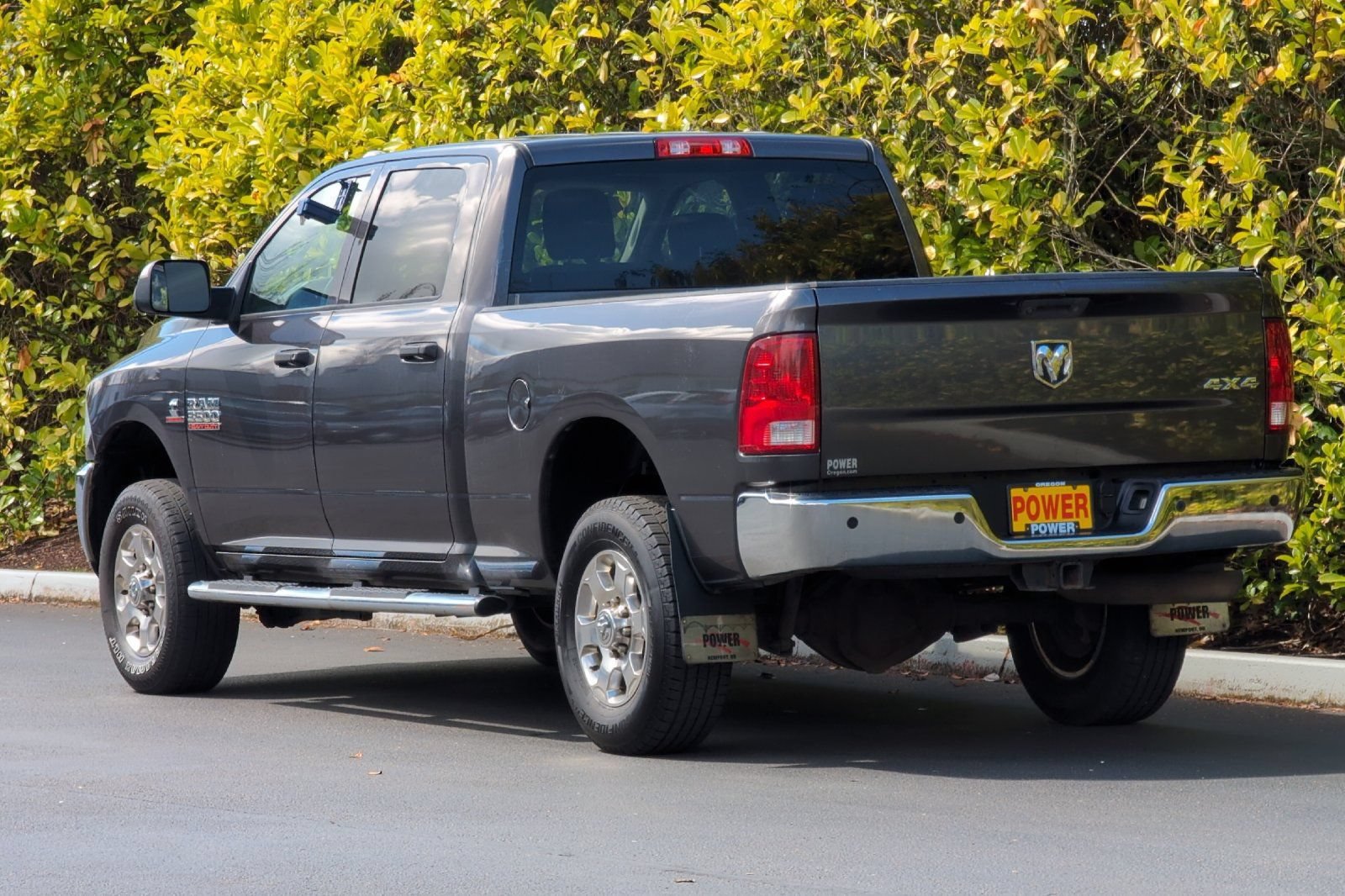 Used 2016 RAM 3500 Tradesman w/ Chrome Appearance Group AWD/4WD image 6