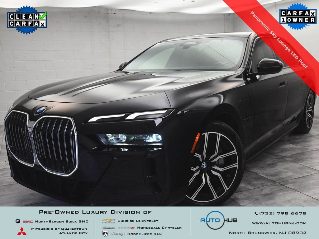 Used 2024 BMW 750e xDrive w/ Premium Package AWD/4WD image 1