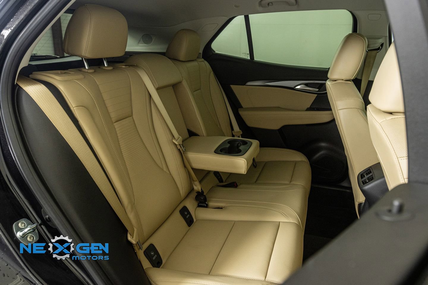 Used 2025 Buick Envision Preferred AWD/4WD image 33