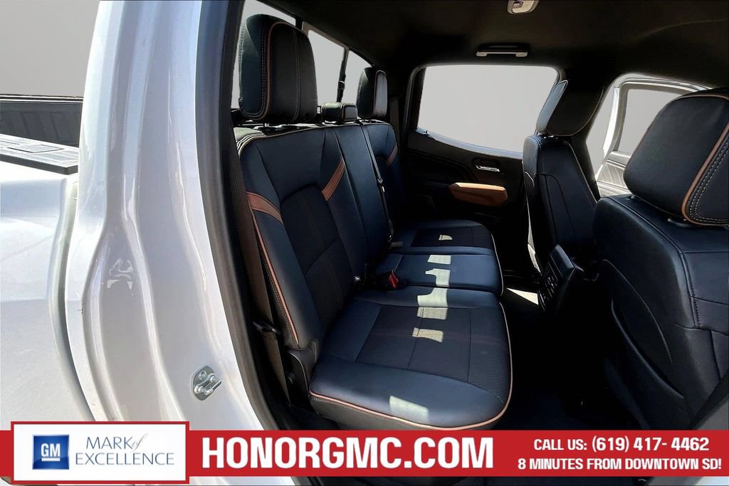Used 2024 GMC Canyon AT4 AWD/4WD image 25