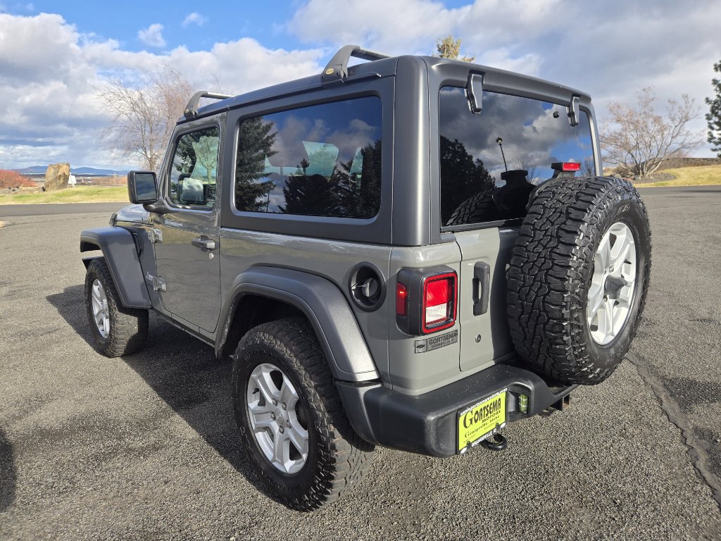 Used 2020 Jeep Wrangler Sport image 9