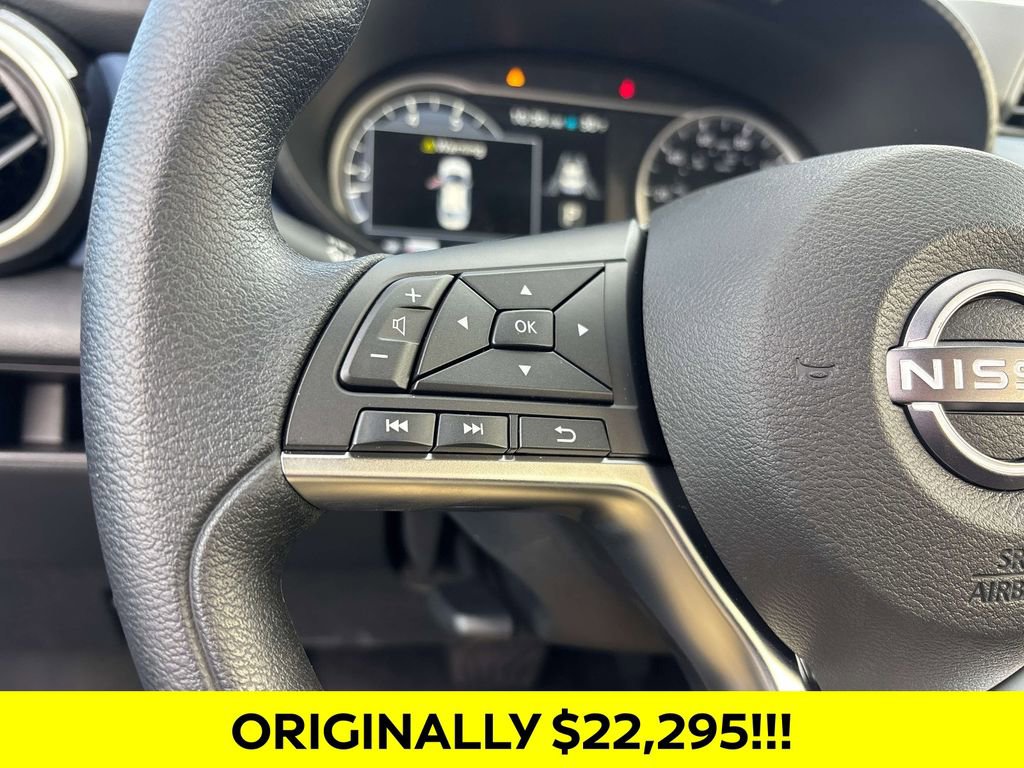 Used 2025 Nissan Versa SV w/ Trunk Package image 18