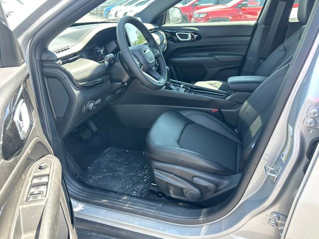New 2026 Jeep Compass Latitude AWD/4WD image 8