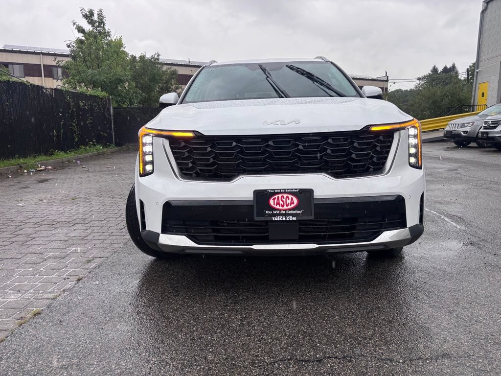 Used 2025 Kia Sorento S AWD/4WD image 9