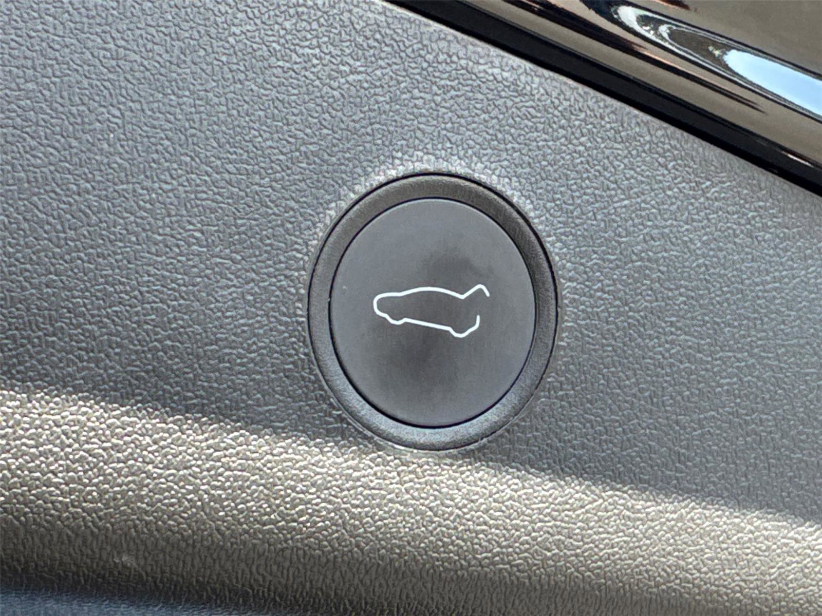 Used 2021 Tesla Model 3 Performance image 11