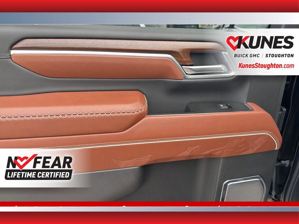 Used 2026 GMC Sierra 3500 Denali Ultimate w/ Snow Plow Prep/Camper Package image 45