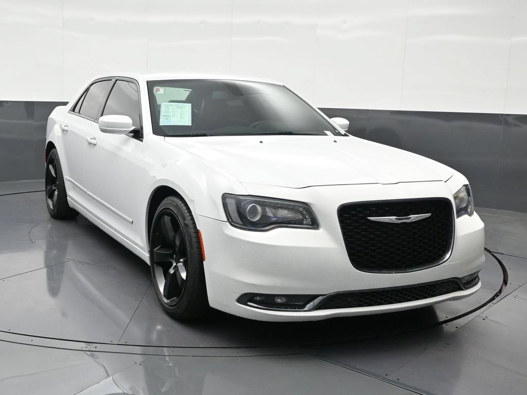 Used 2020 Chrysler 300 S RWD image 7
