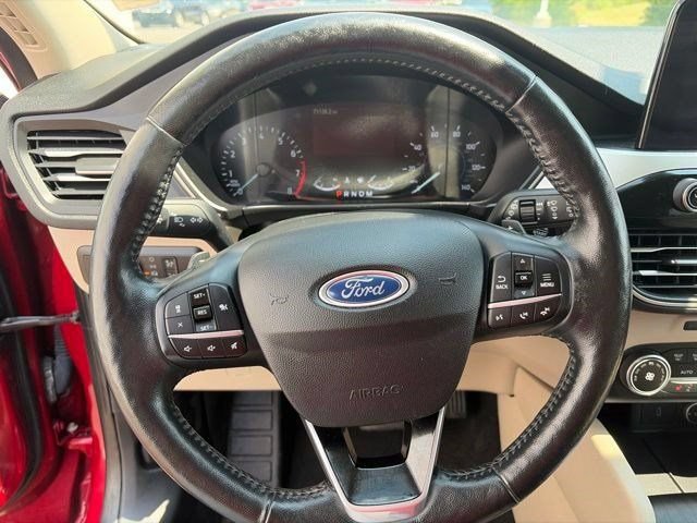 Used 2020 Ford Escape SEL AWD/4WD image 16