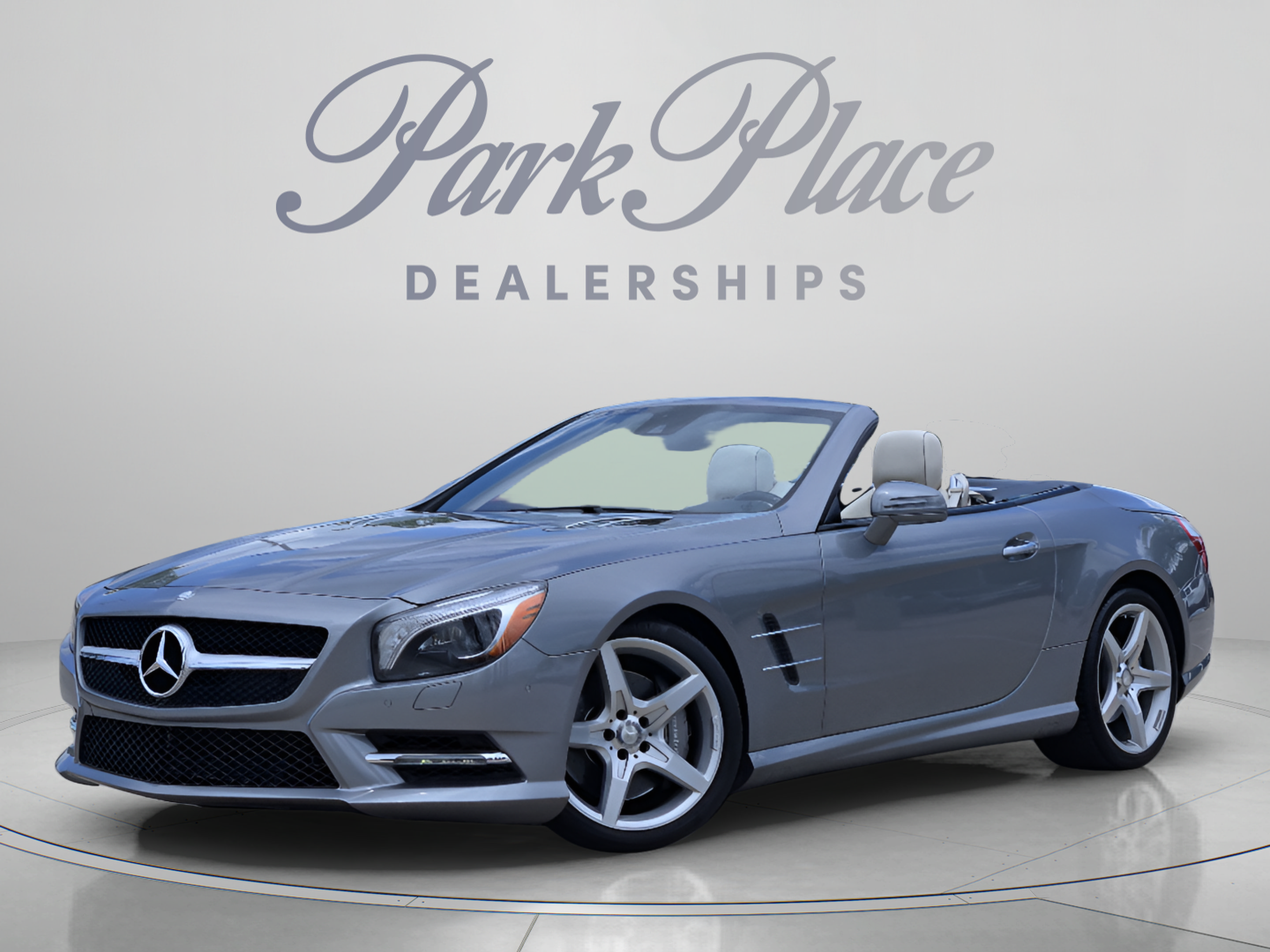 Used 2014 Mercedes-Benz SL 550 image 1