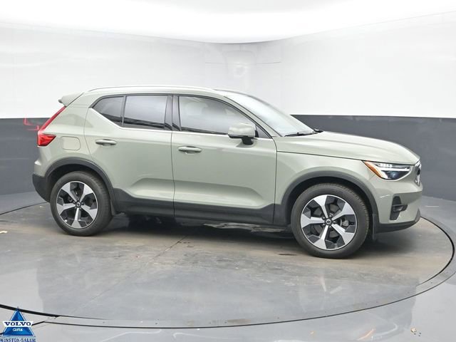 Used 2023 Volvo XC40 B5 Plus w/ Protection Package Premier image 1