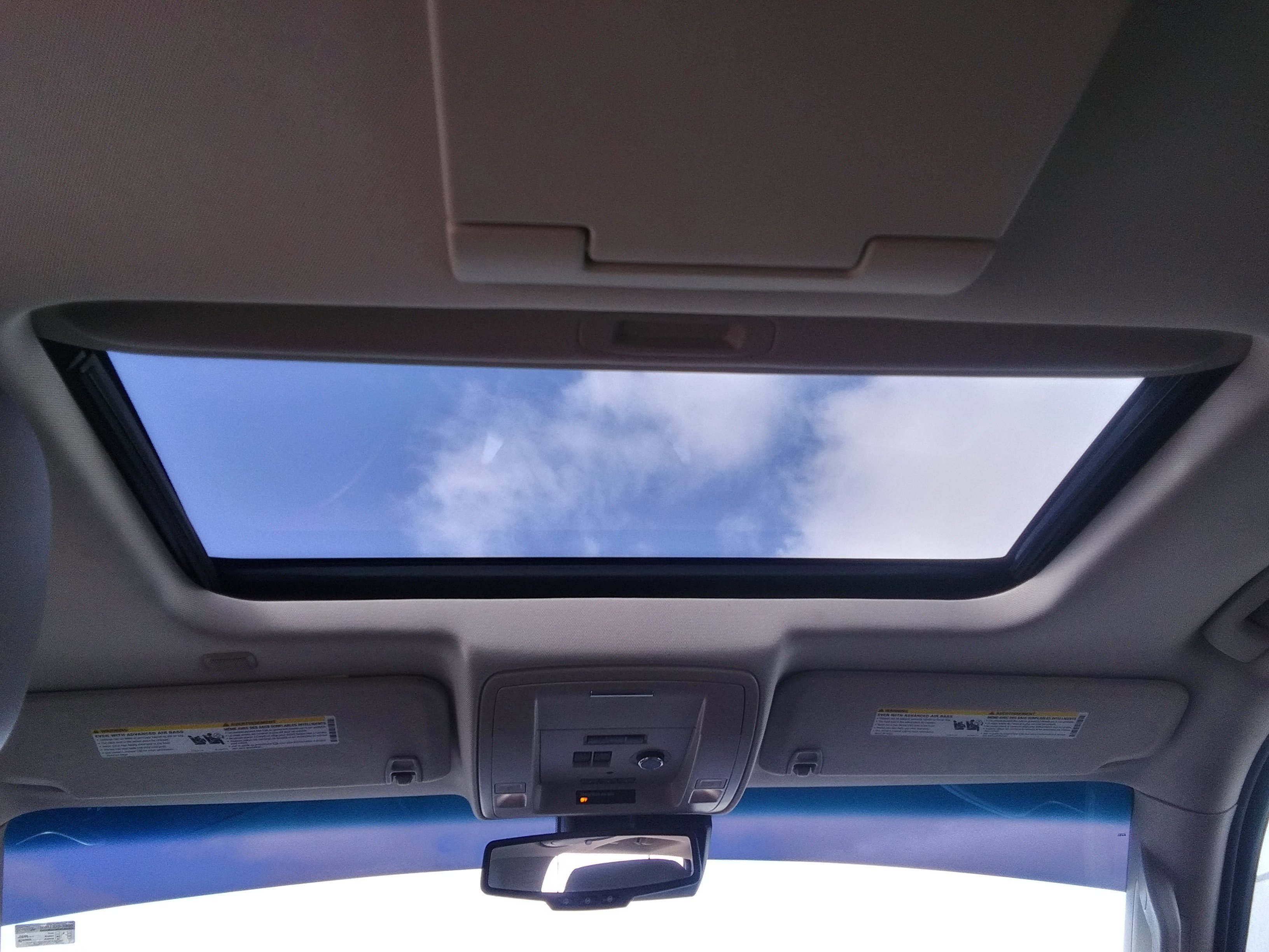 Used 2015 Chevrolet Suburban LT AWD/4WD image 15