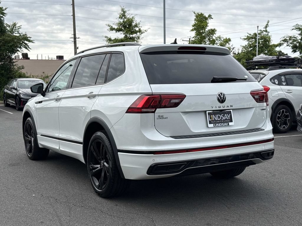 Used 2023 Volkswagen Tiguan SE R-Line AWD/4WD image 5