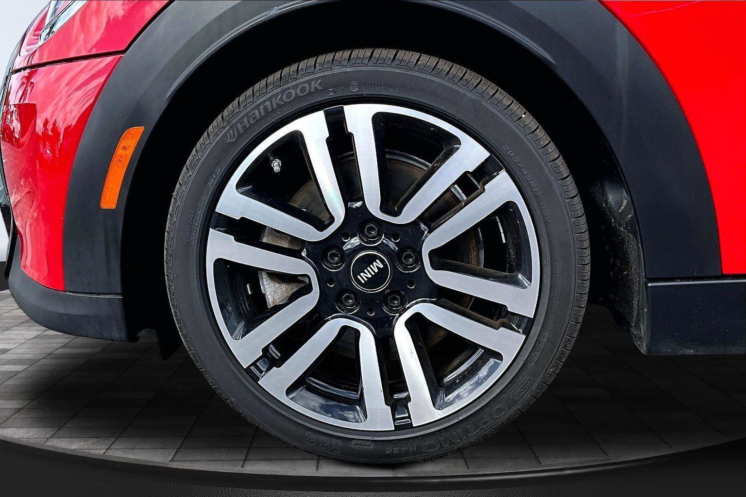 Used 2023 MINI Cooper S image 36