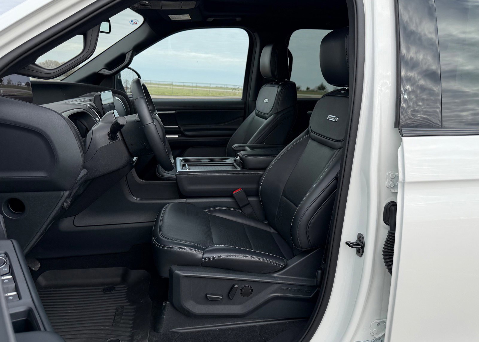 Certified 2025 Ford Expedition Max Platinum w/ Stealth Appearance Package image 23