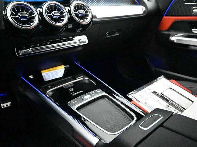New 2025 Mercedes-Benz GLB 35 AMG 4MATIC image 13