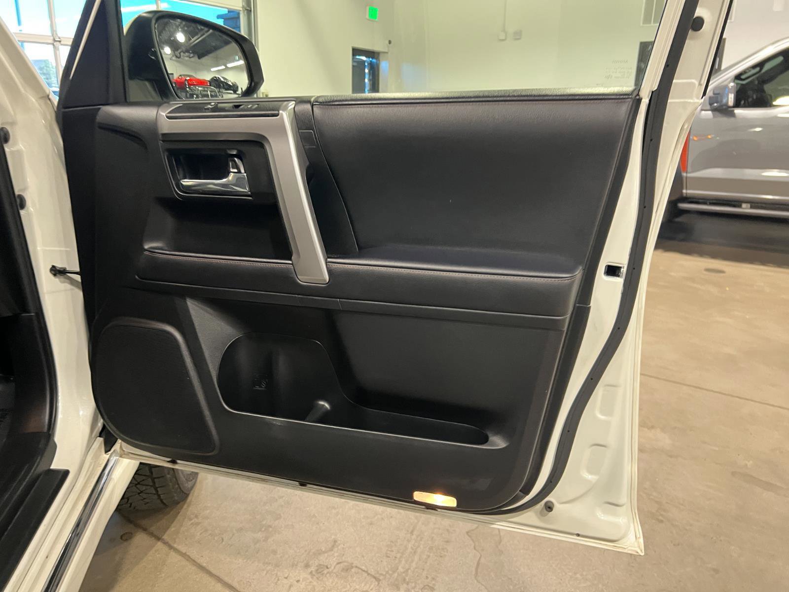 Used 2023 Toyota 4Runner Limited image 39