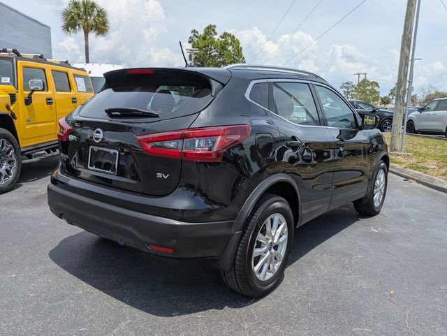 Used 2020 Nissan Rogue Sport SV FWD image 4