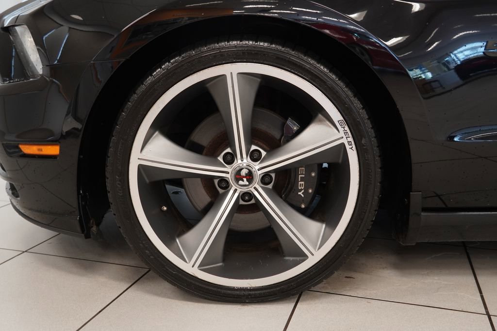 Used 2013 Ford Mustang GT Premium w/ Comfort Pkg RWD image 15