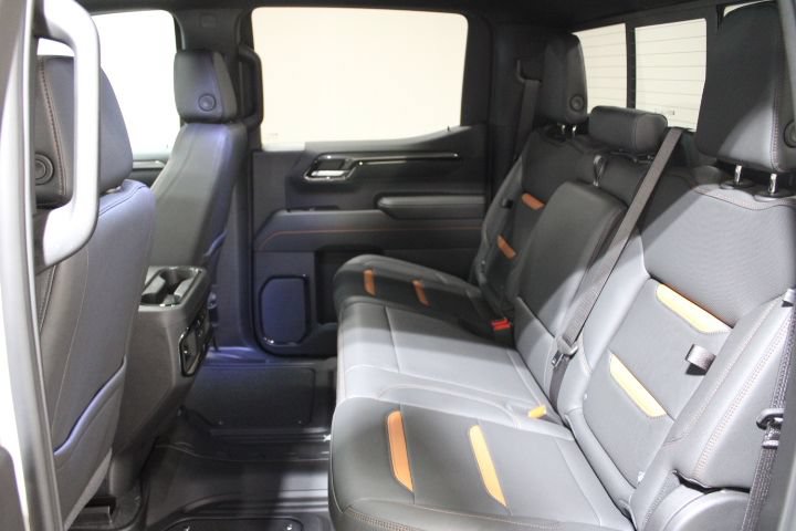 New 2026 GMC Sierra 1500 AT4 w/ AT4 Premium Package AWD/4WD image 23